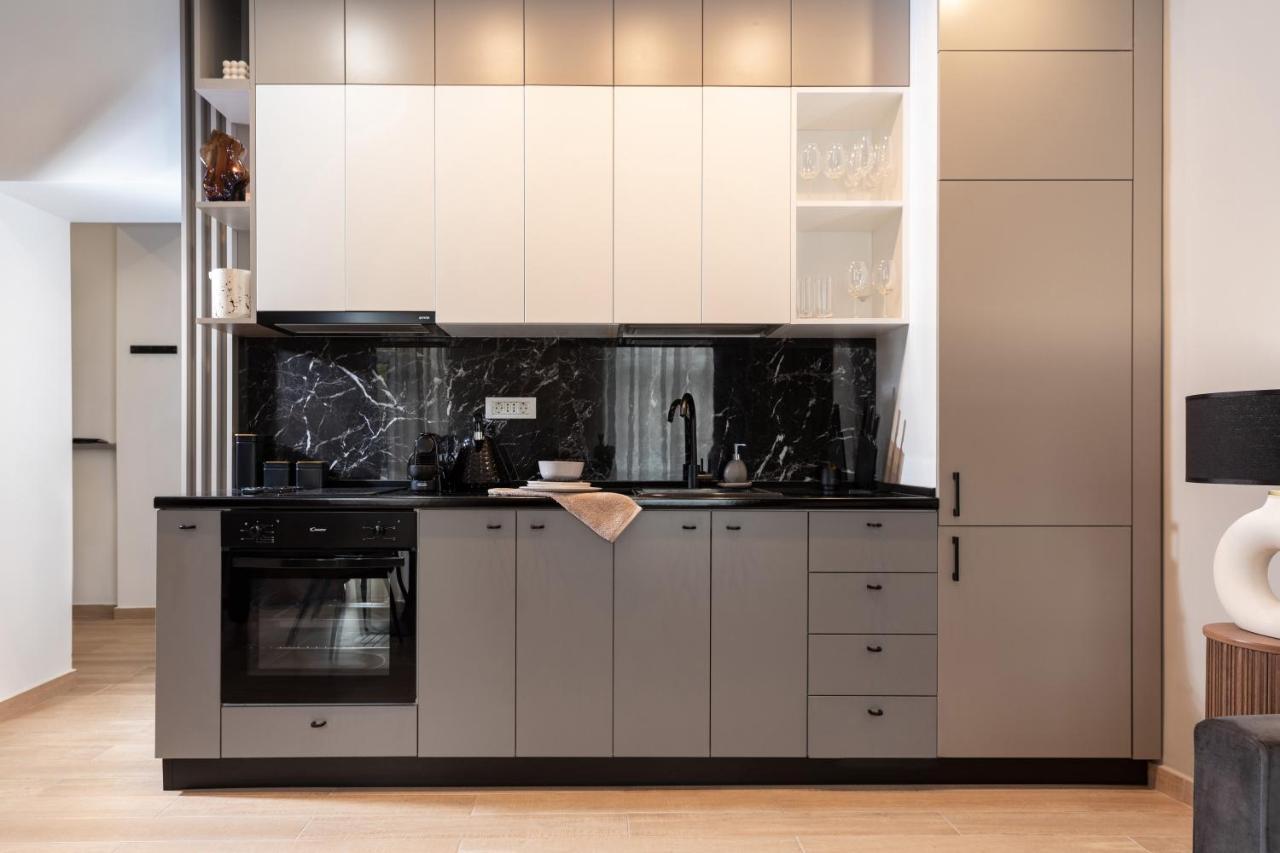 Qult - Misty Night Apartment บูคาเรสต์ ภายนอก รูปภาพ