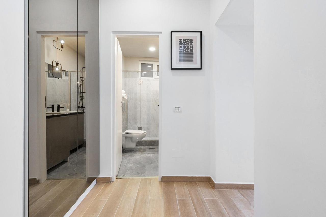 Qult - Misty Night Apartment บูคาเรสต์ ภายนอก รูปภาพ